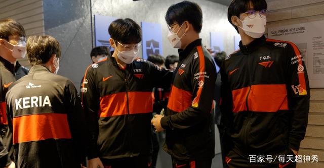 NS绝杀WBG，Keria关键团战开团秒人焦点之战小组赛，引爆全场热议