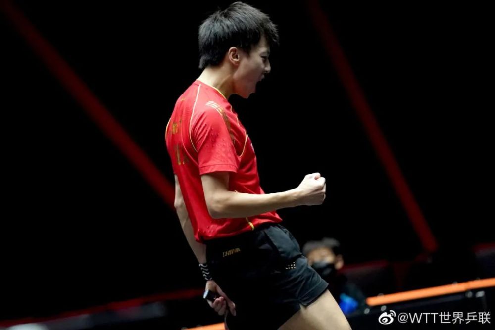 包含100T鏖战FPX，ShowMaker极限生还后反打激烈交锋半决赛，技惊四座的词条