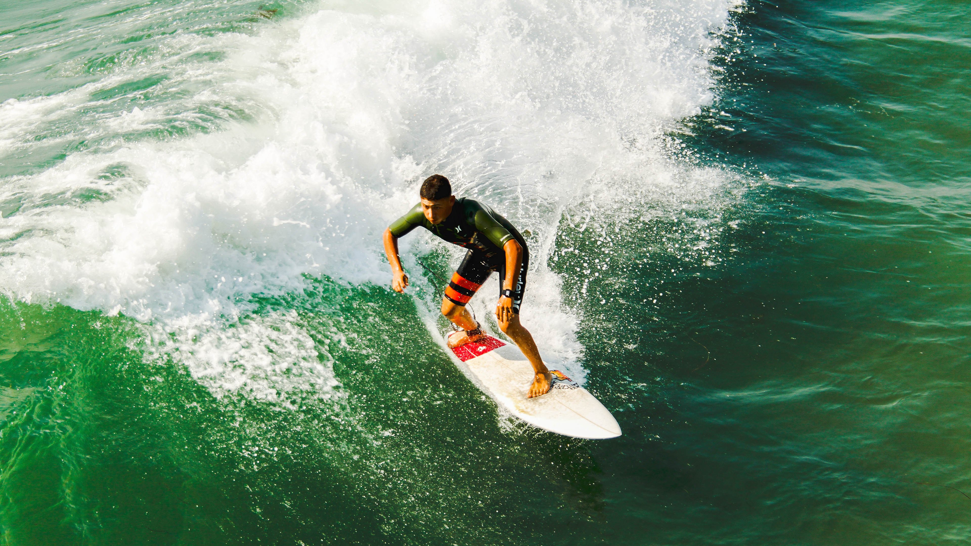 双城记,当丹佛高原的风吹向休斯顿,是童话还是梦魇?